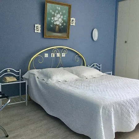 Celine Szálloda Coti-Chiavari