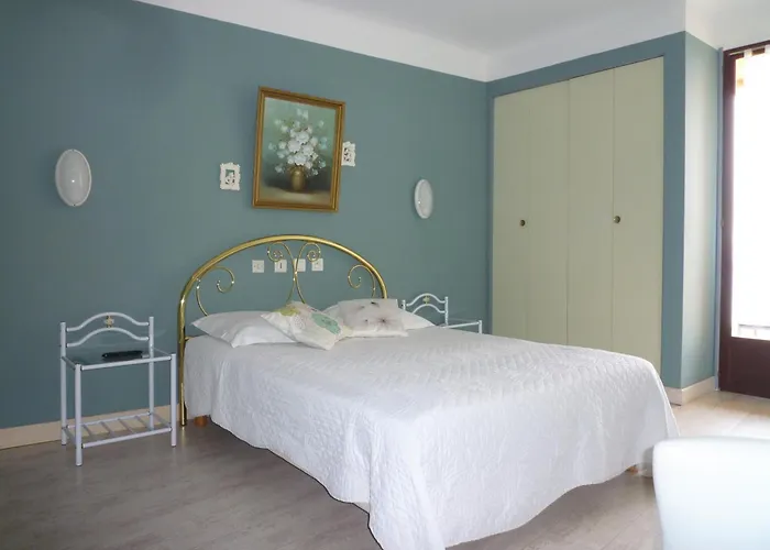 Celine 3* Coti-Chiavari (Corsica)