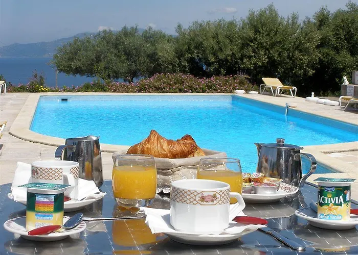 Celine 3* Coti-Chiavari (Corsica)