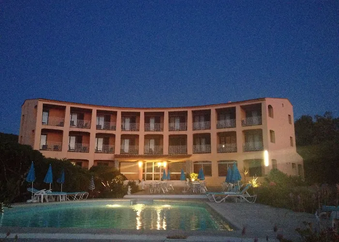 Celine 3* Coti-Chiavari (Corsica)
